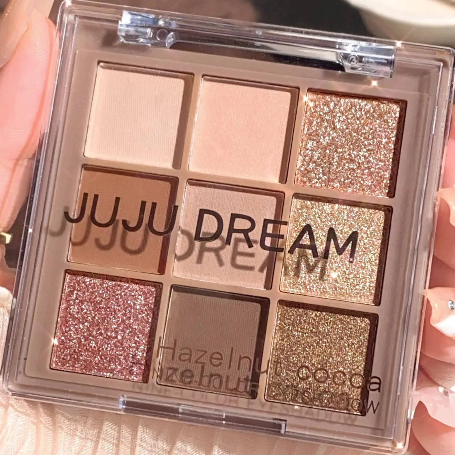 Luxurious 9 color eyeshadow palette