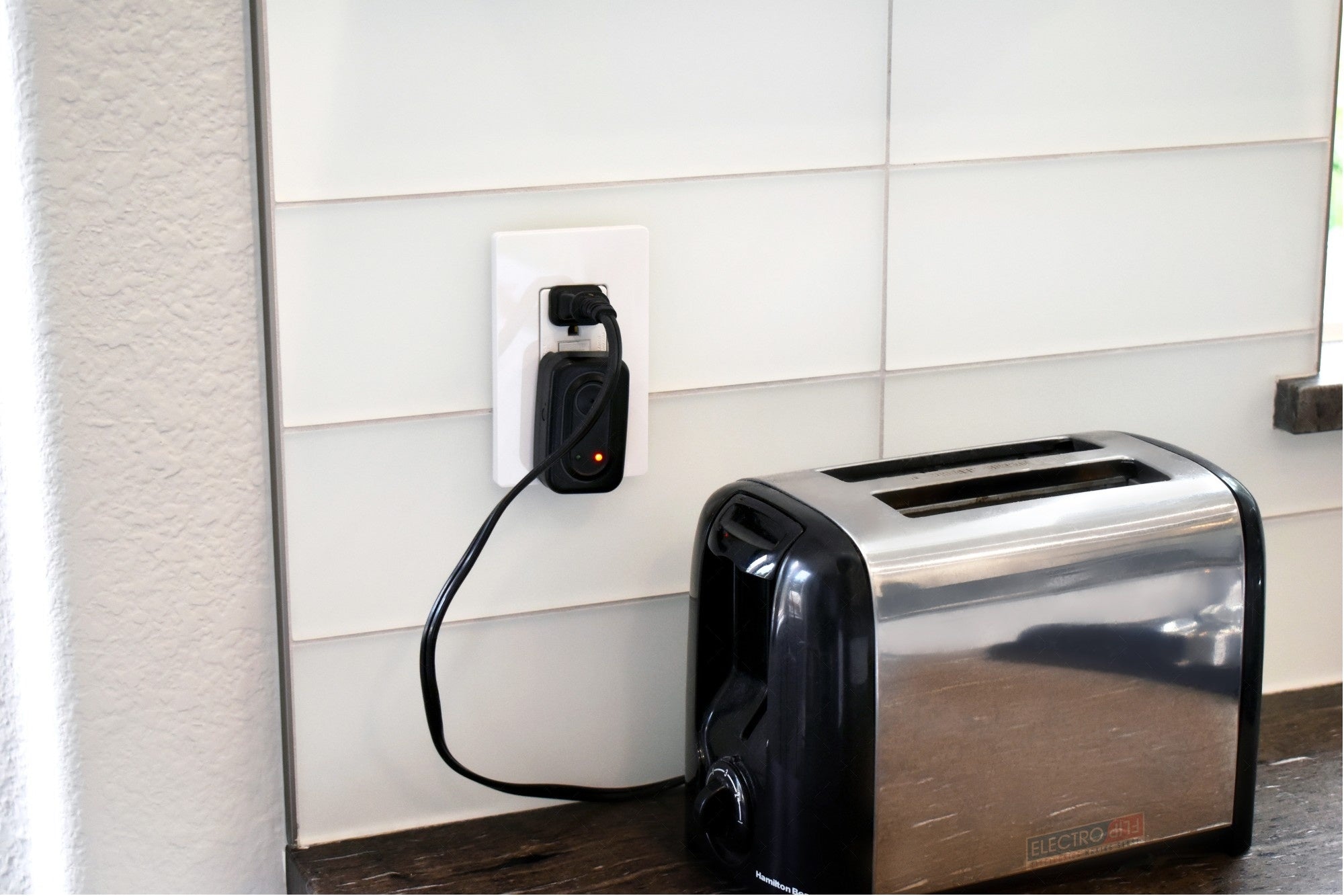 USB Plug Charging Cube HiRes REC Equipment for Shop Store Security Surveillance