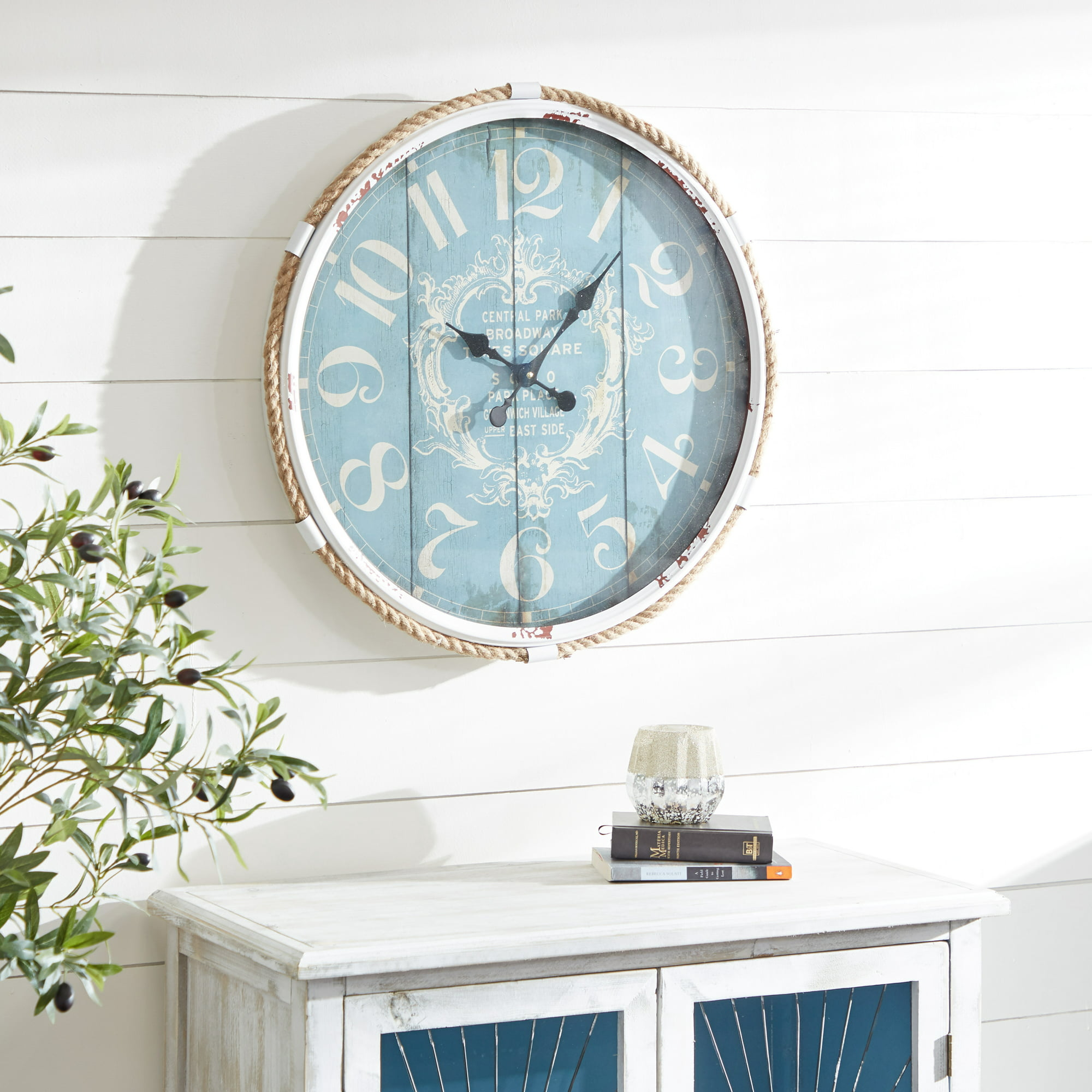 DecMode Coastal Turquoise/White Metal Round Wall Clock with Spade Shaped Clock Hands, 25